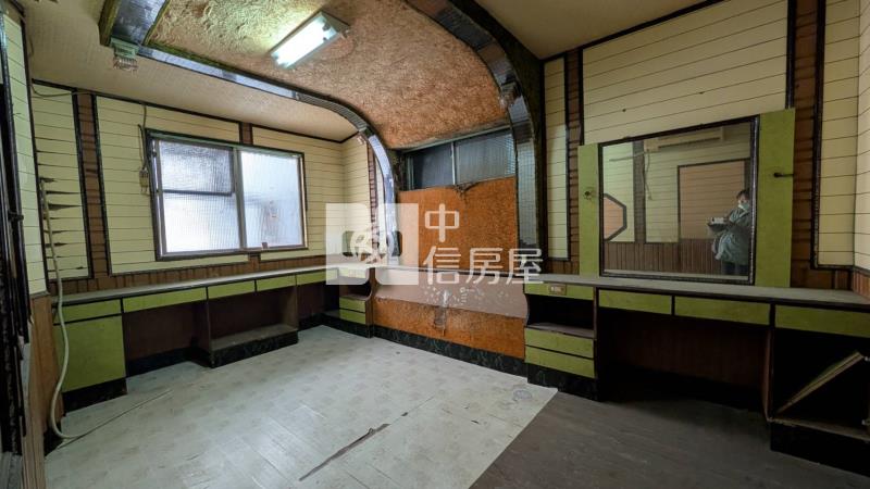 崇德商圈低總買地送屋透天厝房屋室內格局與周邊環境