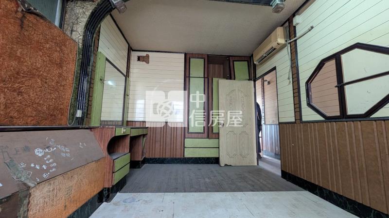 崇德商圈低總買地送屋透天厝房屋室內格局與周邊環境