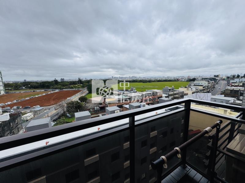 近新坡2房2衛+車位|立冠敦皇房屋室內格局與周邊環境