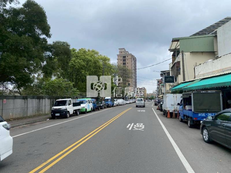 忠貞市場一樓公寓房屋室內格局與周邊環境