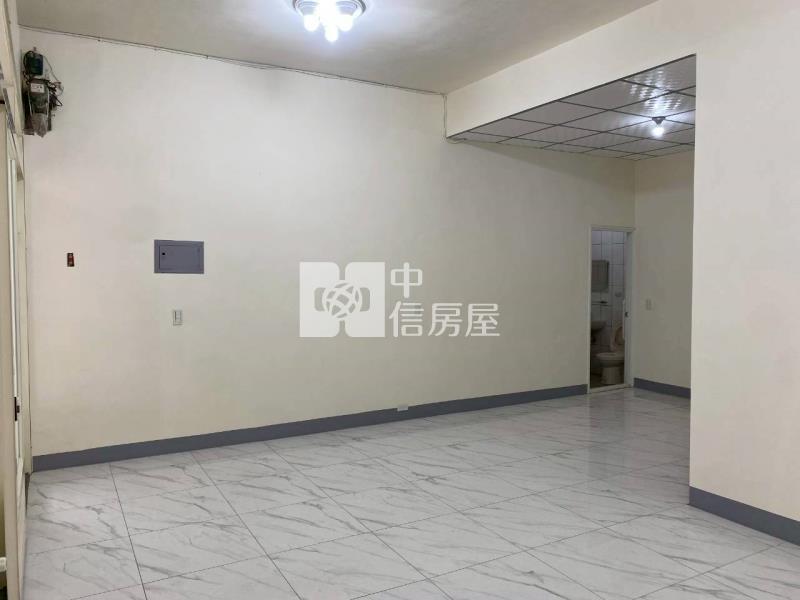 忠貞市場一樓公寓房屋室內格局與周邊環境
