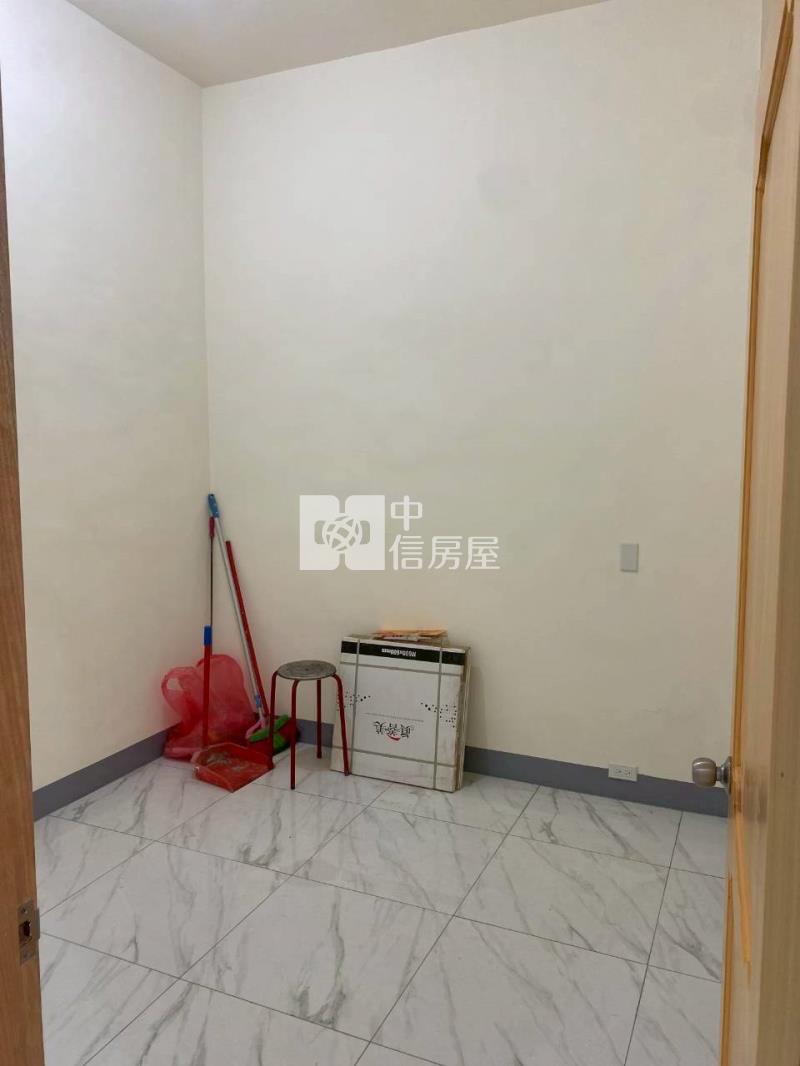 忠貞市場一樓公寓房屋室內格局與周邊環境