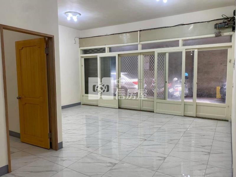 忠貞市場一樓公寓房屋室內格局與周邊環境