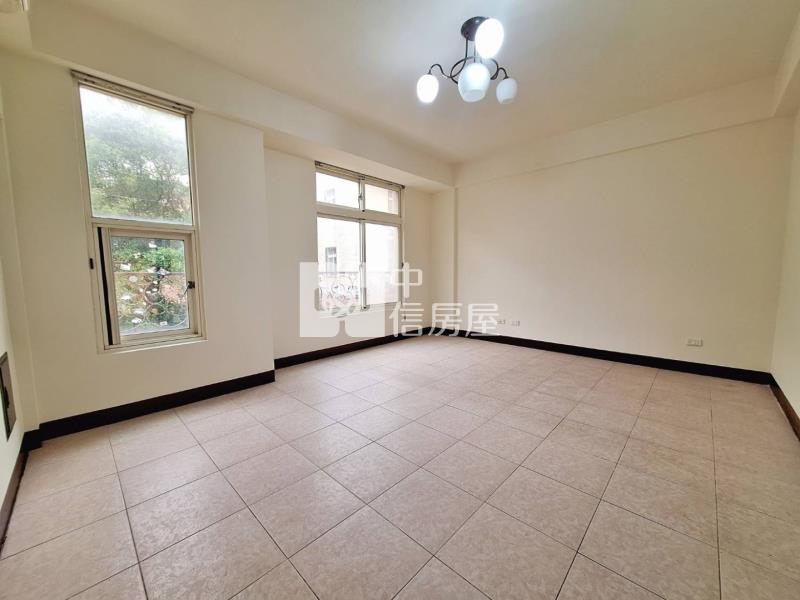 獅子林室內雙車位美墅房屋室內格局與周邊環境