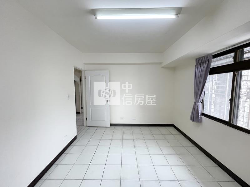 金龍街三房美寓(專任)房屋室內格局與周邊環境