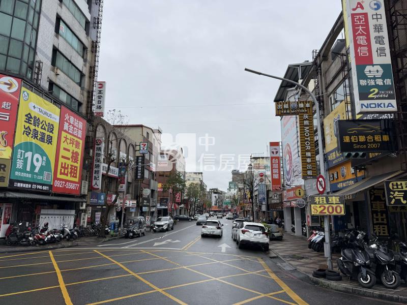 羅東轉運站一棟商業區店住房屋室內格局與周邊環境