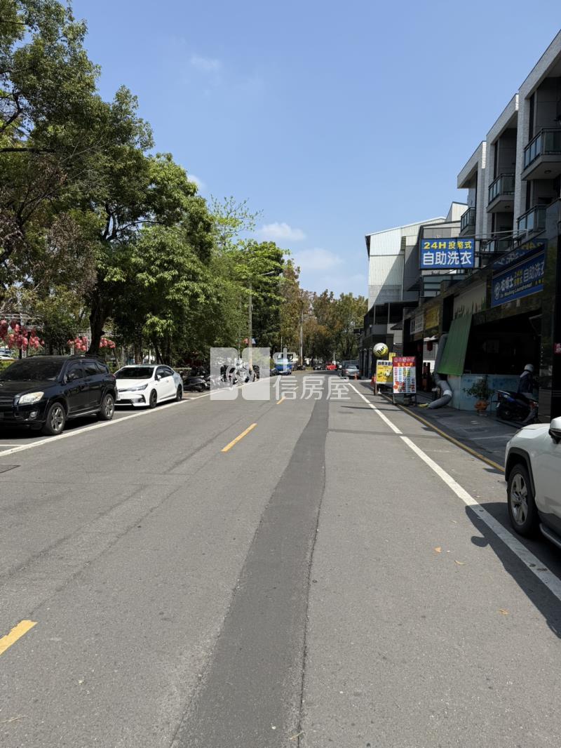 內埔龍頸溪畔電梯店面房屋室內格局與周邊環境