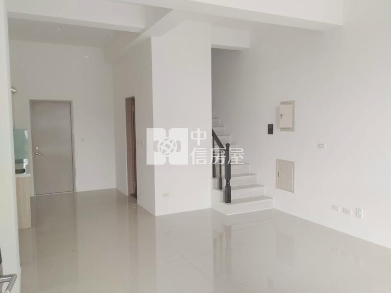 近安農溪公園透天厝房屋室內格局與周邊環境