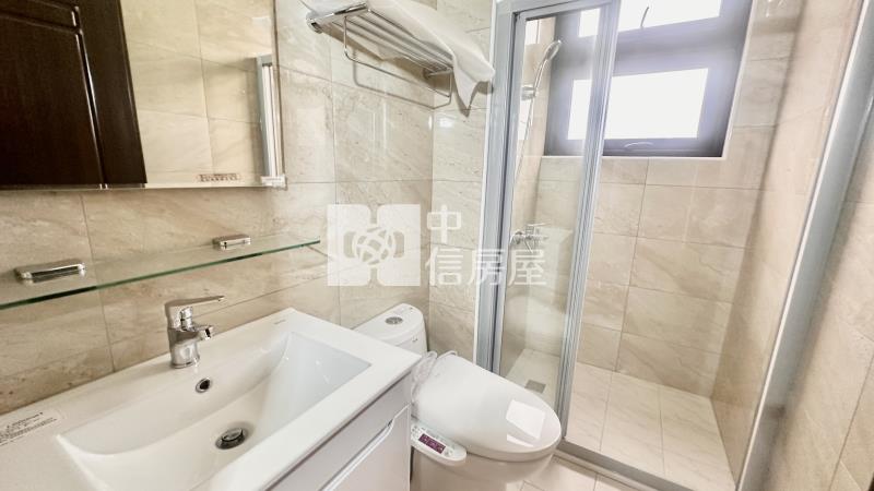 明亮全新2房平車美居房屋室內格局與周邊環境