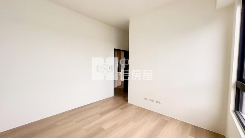 明亮全新2房平車美居房屋室內格局與周邊環境