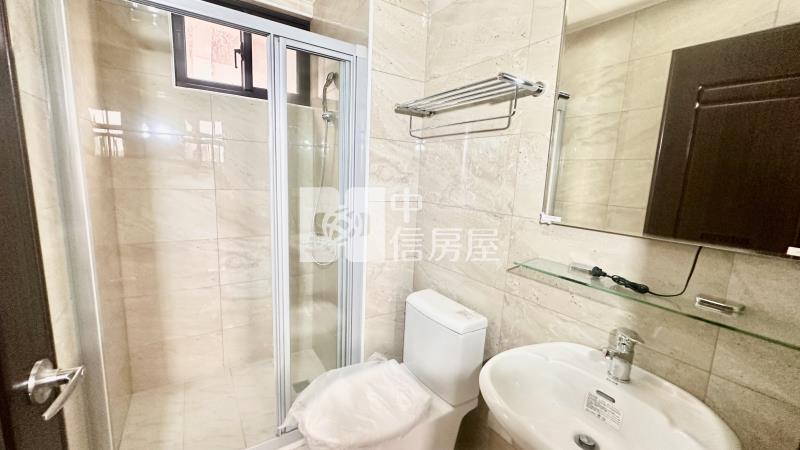 明亮全新2房平車美居房屋室內格局與周邊環境