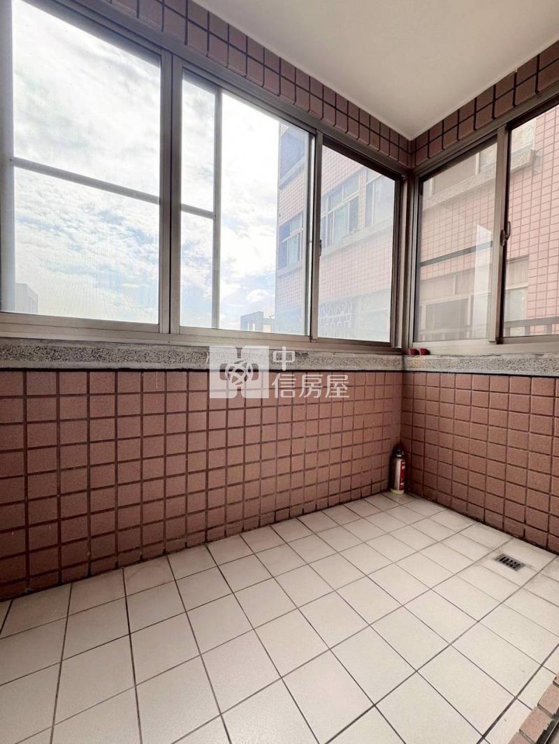 陽光學區美3房房屋室內格局與周邊環境