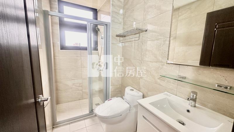 陽光全新2房平車美居房屋室內格局與周邊環境