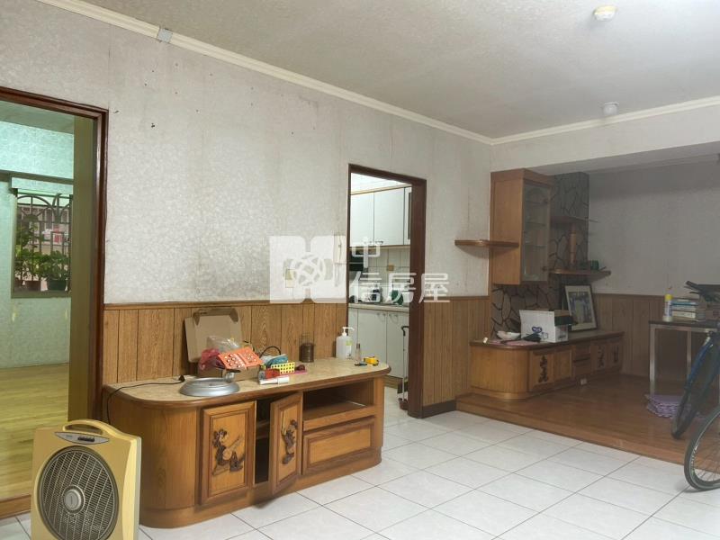 南門路名校學區光亮二樓寓+升降式平車房屋室內格局與周邊環境