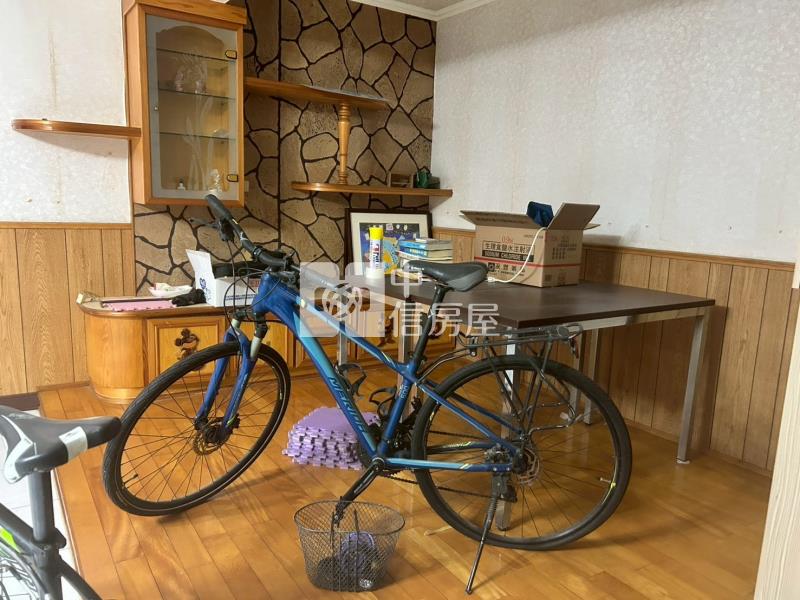 南門路名校學區光亮二樓寓+升降式平車房屋室內格局與周邊環境