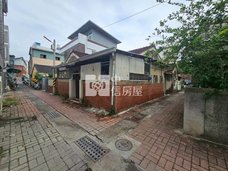 安平古堡旁大地坪角窗平房房屋室內格局與周邊環境