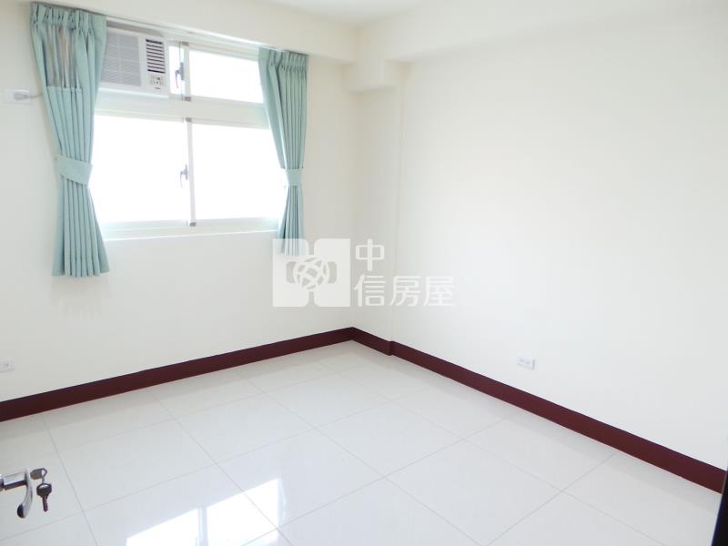 忠福商圈電梯三房車買六樓送七樓兩間套房房屋室內格局與周邊環境