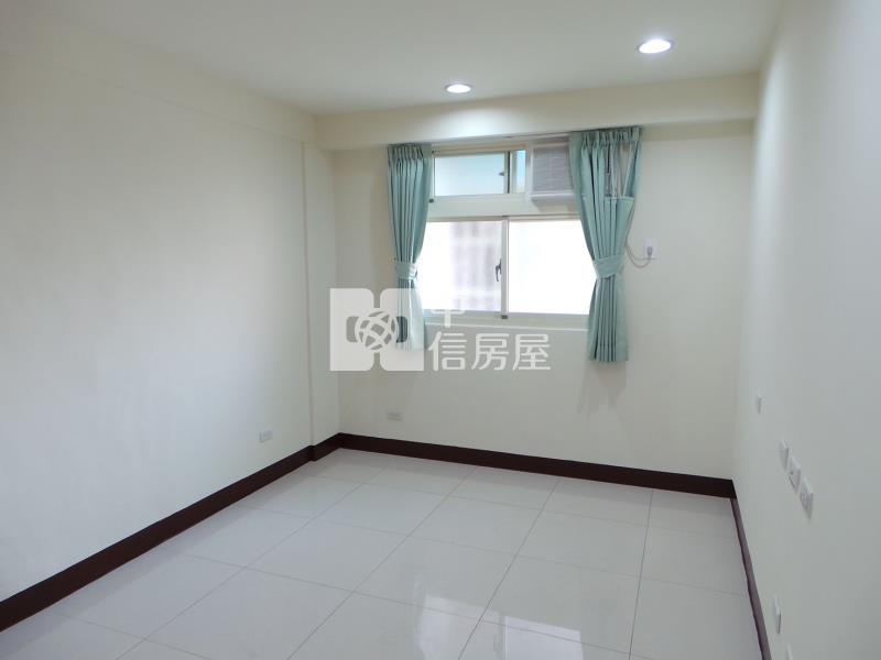 忠福商圈電梯三房車買六樓送七樓兩間套房房屋室內格局與周邊環境