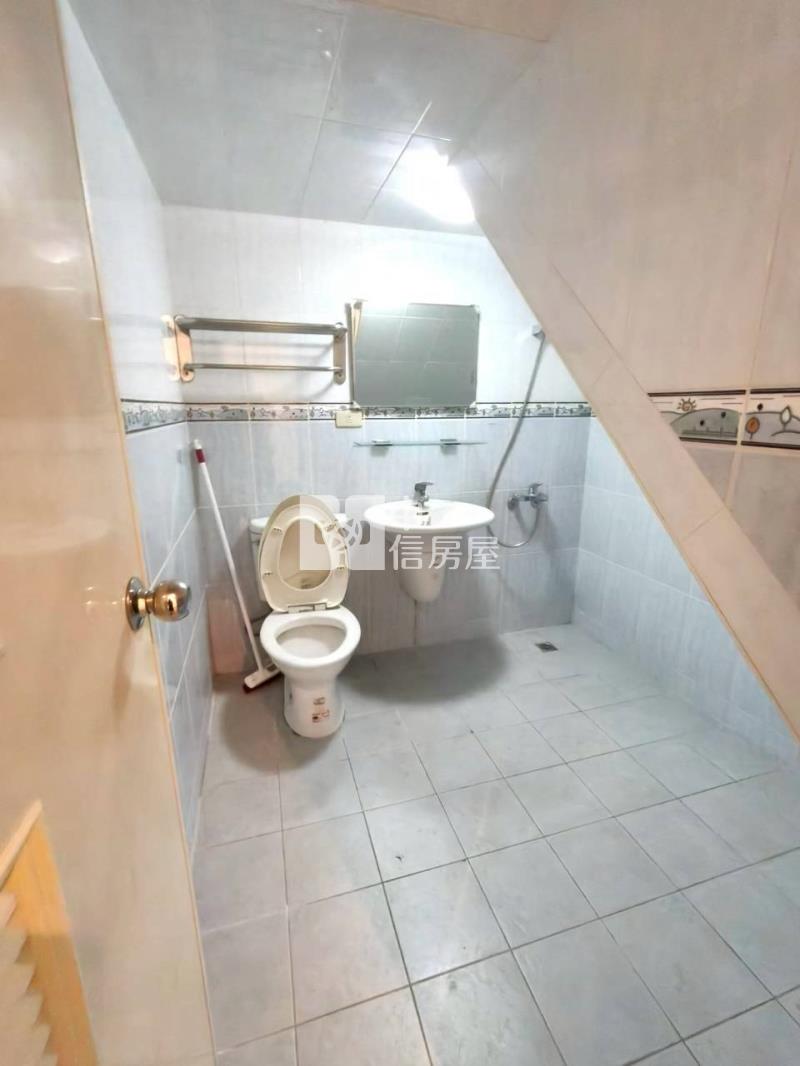 斗六重光路美別墅房屋室內格局與周邊環境