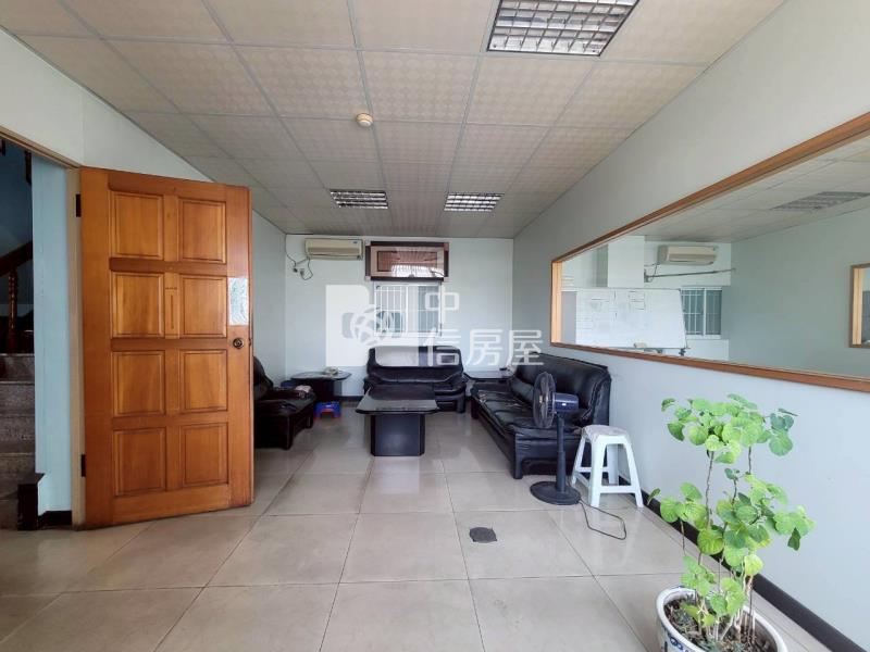 永康近愛買甲種工業廠房房屋室內格局與周邊環境