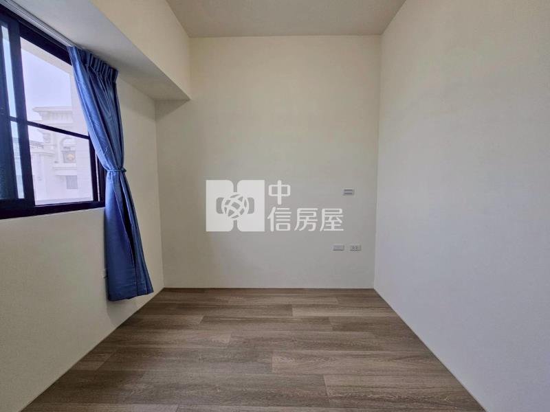 善化樂樂南科次頂樓景觀2房平車房屋室內格局與周邊環境