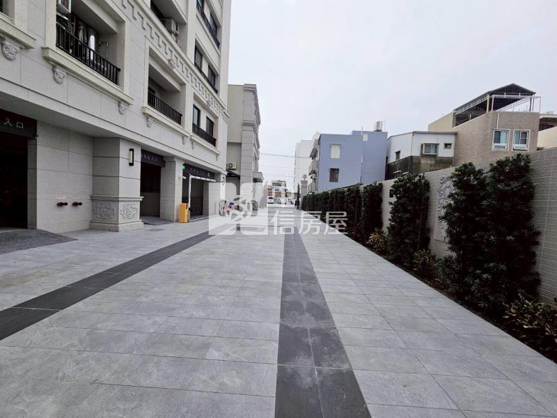 善化樂樂南科次頂樓景觀2房平車房屋室內格局與周邊環境