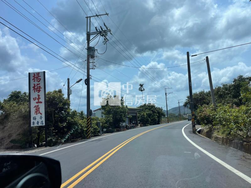 近龜丹溫泉有水電平坦農地房屋室內格局與周邊環境