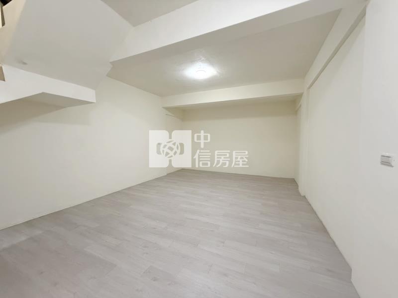 龍潭國中整新五房透天雙車房屋室內格局與周邊環境