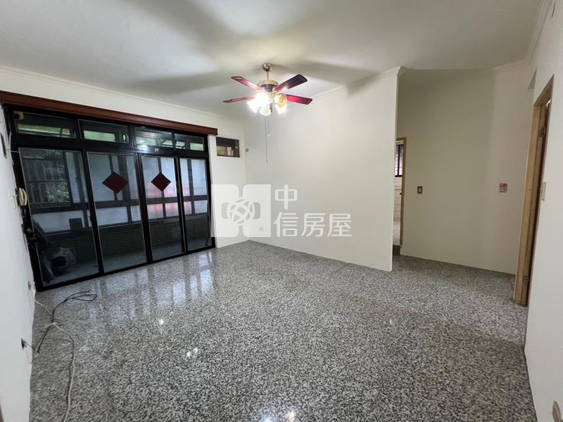 【冠軍】培德路正路邊3樓3房房屋室內格局與周邊環境