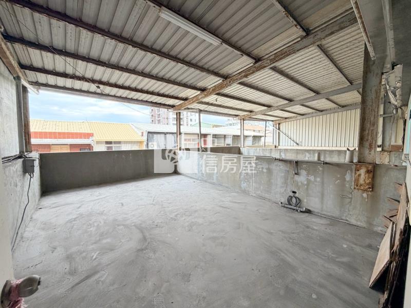 員林大同國中前院車庫別墅房屋室內格局與周邊環境