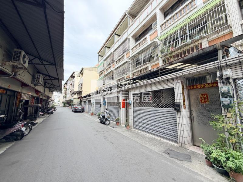 員林大同國中前院車庫別墅房屋室內格局與周邊環境