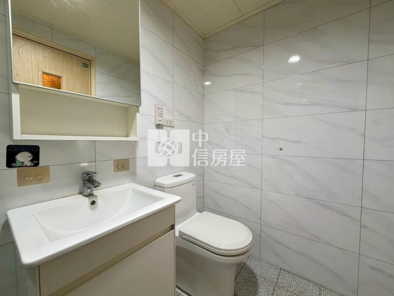 烏日首府大三房機能絕佳房屋室內格局與周邊環境