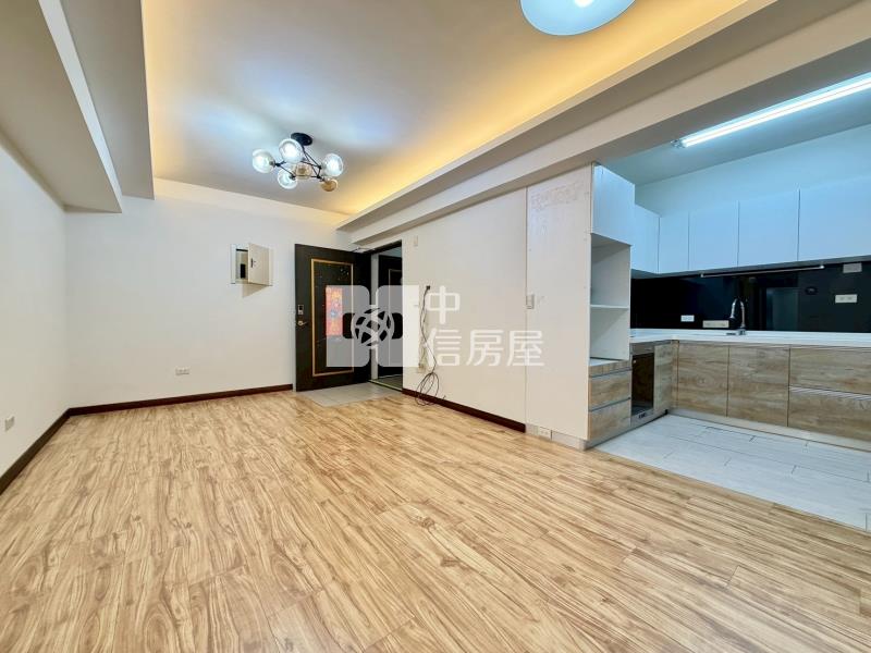 烏日首府大三房機能絕佳房屋室內格局與周邊環境