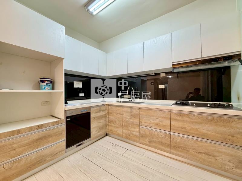 烏日首府大三房機能絕佳房屋室內格局與周邊環境