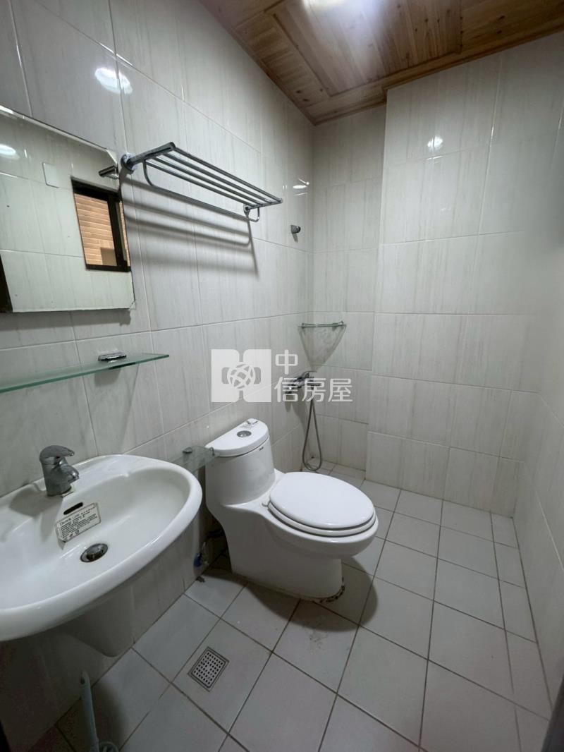 (專)南科LM山豐海富7套房併排雙車墅(出租中)房屋室內格局與周邊環境