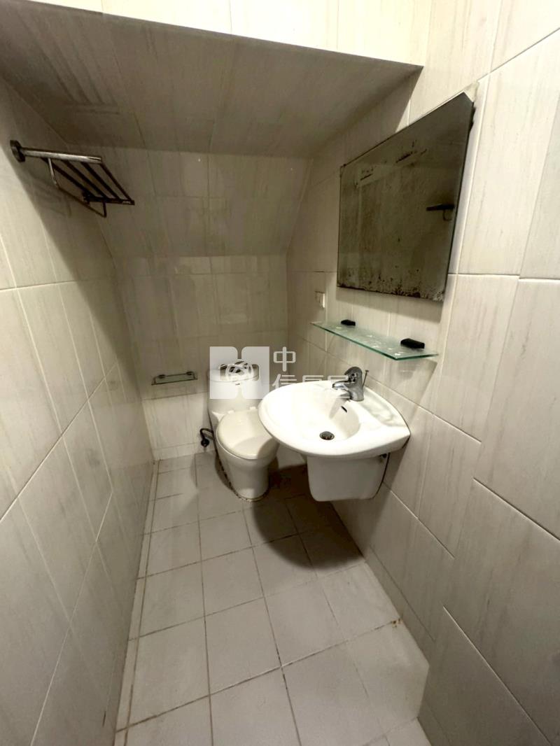 (專)南科LM山豐海富7套房併排雙車墅(出租中)房屋室內格局與周邊環境