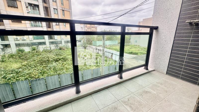 竹南全新2房2衛平車美居房屋室內格局與周邊環境