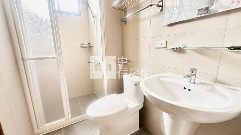 竹南全新2房2衛平車美居房屋室內格局與周邊環境