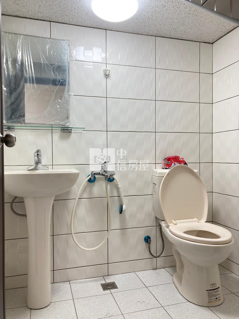 龍泉一街透天房屋室內格局與周邊環境