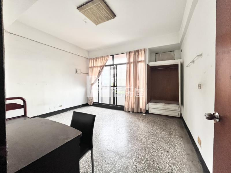 正崇德路金透店房屋室內格局與周邊環境