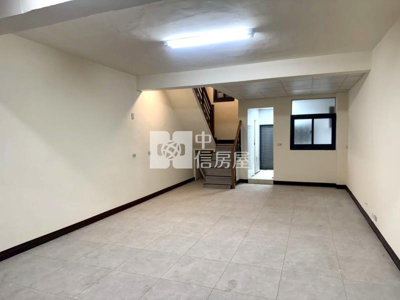 麻豆稀有釋出就這一間整新3套房透天房屋室內格局與周邊環境