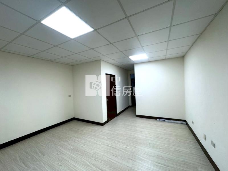 麻豆稀有釋出就這一間整新3套房透天房屋室內格局與周邊環境