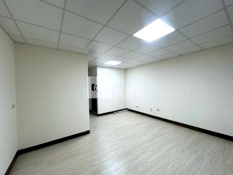 麻豆稀有釋出就這一間整新3套房透天房屋室內格局與周邊環境