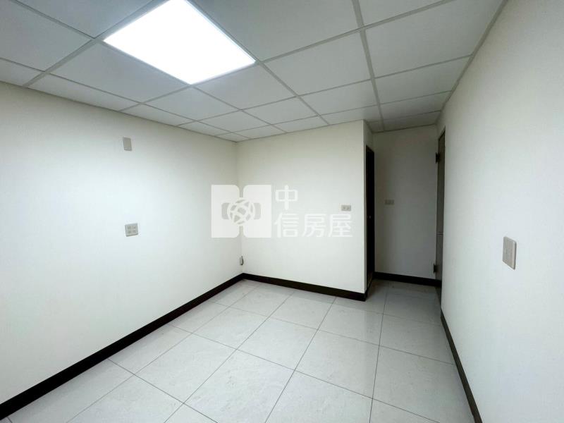 麻豆稀有釋出就這一間整新3套房透天房屋室內格局與周邊環境