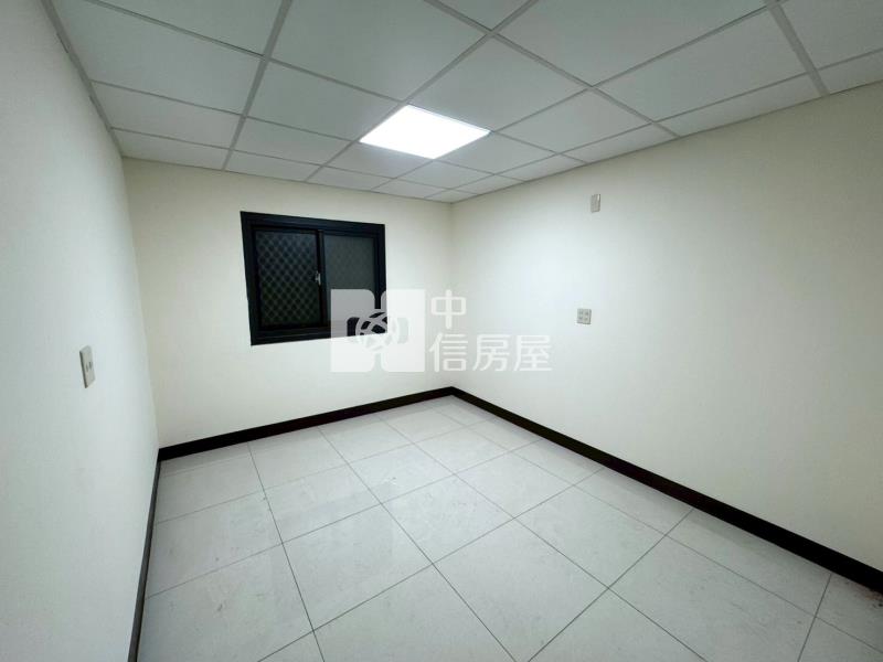 麻豆稀有釋出就這一間整新3套房透天房屋室內格局與周邊環境