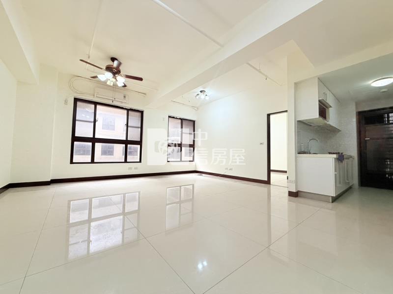 南勢重劃區室內大2+1房車房屋室內格局與周邊環境