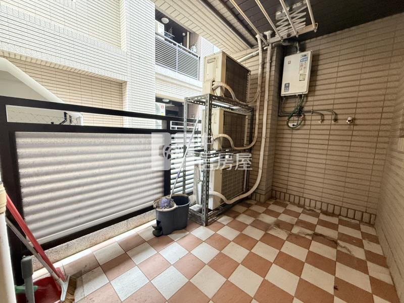 南勢重劃區室內大2+1房車房屋室內格局與周邊環境