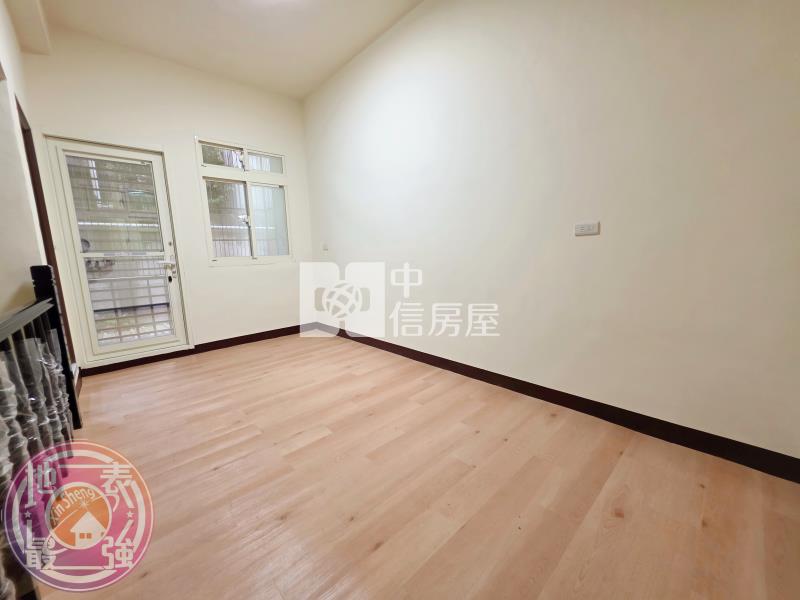 平鎮家樂福低總價美透天房屋室內格局與周邊環境