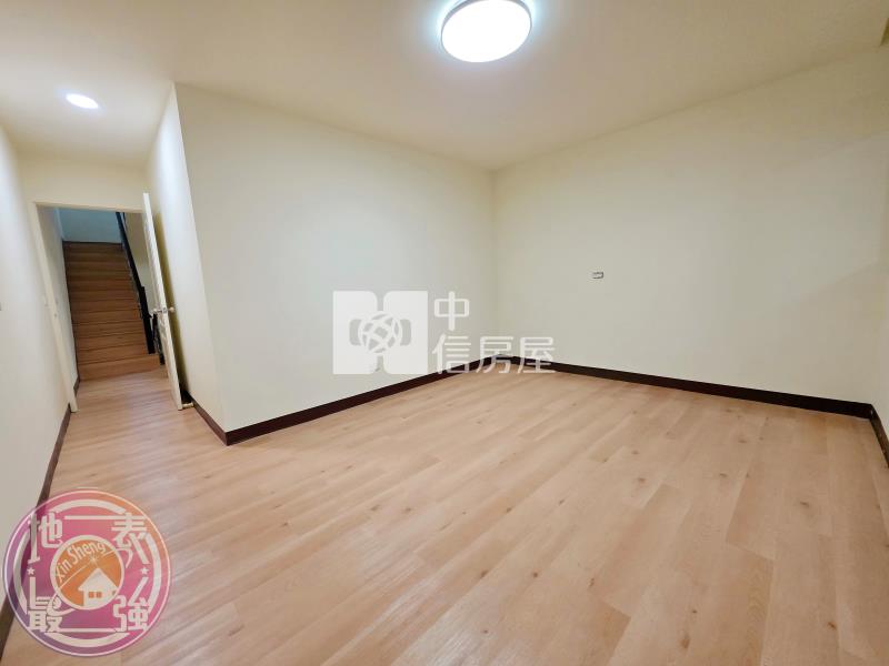 平鎮家樂福低總價美透天房屋室內格局與周邊環境