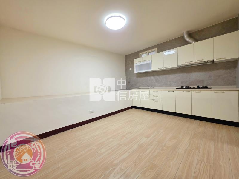 平鎮家樂福低總價美透天房屋室內格局與周邊環境